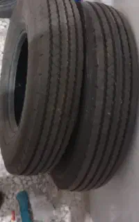 لاستیک بارز نیسانی جلو صفر کیلومتر