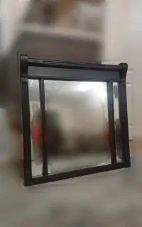 آینه با قاب چوب