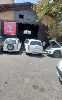 تعمیرگاه فوق تخصصی دکتر سوزوکی ۲۴۰۰و۲۰۰۰