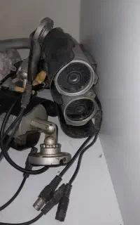 چهار عدد دوربین
