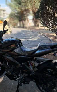 باجاج ns200 مدل ۹۸