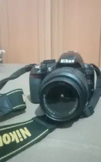 دوربین عکاسی حرفه ای نیکون 3100 در حد نو