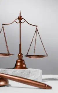وکیل پایه یک دادگستری