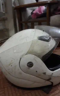کلاه کاسکت فک دار