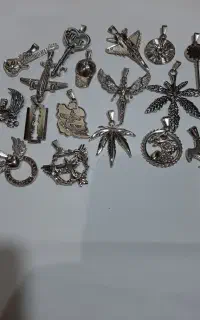 تولید کننده گردنبند و دکمه سگک  فلزی  رنگ طلایی و