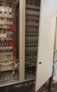 برق کار صنعتی و ساختمان