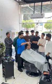 آموزشگاه آرایشگری مردانه وخوابگاه با تمام امکانات