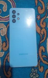 گوشی A32