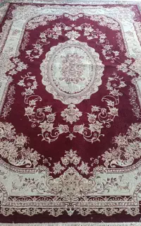 فرش 6متری زرشکی کارکرده ولی سالم