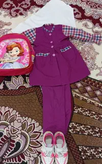لباس مدرسه