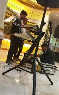 فیلم برداری همراه با دیجی اقاو خانم بانده اجاره ای