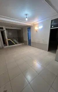 تجاری سر میدان معلم ۴ خواب