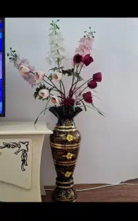 گل وگلدان
