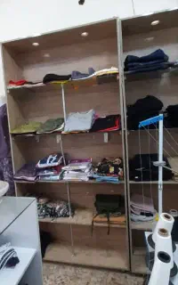 فروش ویترین قفسه ام دی اف تمیز در حد نو