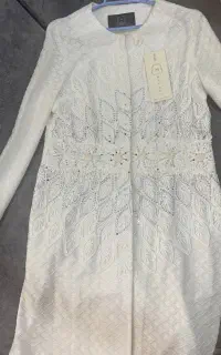 مانتو سفید نو مارک روشه