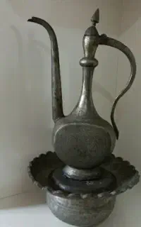 آفتابه لگن مسی قدیمی