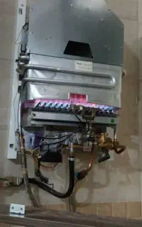 نصاب تعمیرات تعمیرکار آبگرمکن بخاری پمپ آب لوله کش