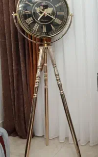 ساعت ایستاده