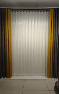 انواع پرده آماده و مینیمال موجود است