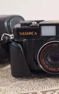 دوربین کاملا نو یاشیکا Mf2 super