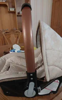 کریر  رنگ گلد و تشک مخمل