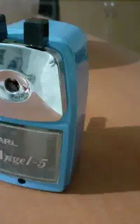 مداد تراش کاملا سالم