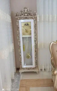بوفه و ساعت