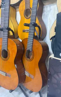 دوعدد گیتار یاماها