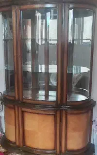 بوفه تمیز و در حد خیلی نو