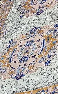 موکت حدود 45متر سفید و طرح دار