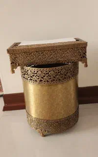 سطل زباله و جادستمال کاغذی