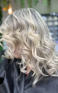 آموزش رنگ مو در مرکز تخصصی