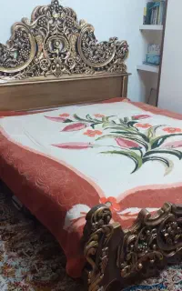 تخت خواب چوبی سلطنتی