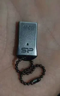 فلش ۱۶