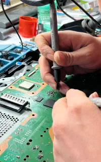 تعمیرات انواع ps4 و دسته و لپ تاپ و فروش