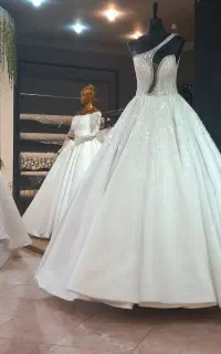 فروشنده مزون