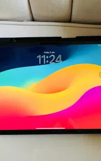 Ipad pro m4 2024 13 inch خیلی کم استفاده شده‌