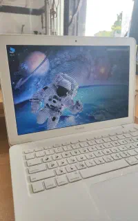 لپتاپ مک بوک