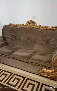 مبل هفت نفره به همراه میز وچهارتا عسلی
