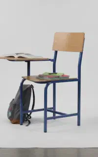 نیمکت مدرسه