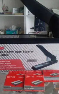 دستگاه منگنه زن کتاب