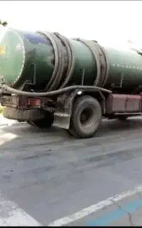 تخلیه چاه با ماشین های خاور ۹۱۱ بنز تک