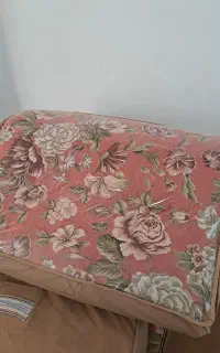 پشتی جهیزیه در دو سایز بزرگ و کوچک موجود هست