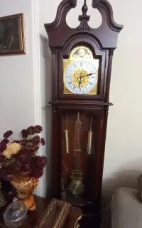 ساعت ایستاده