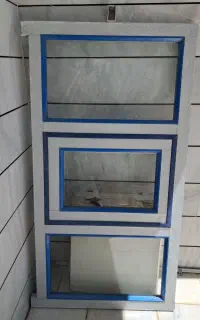 پنجره آلومینیوم با شیشه درحد نو