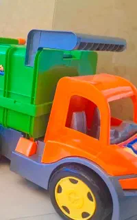 کامیون اسباب بازی حمل‌زباله زرین تویز