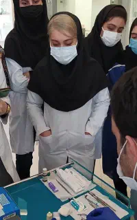 آموزش دستیاری دندانپزشکی در کلینیک دندانپزشکی