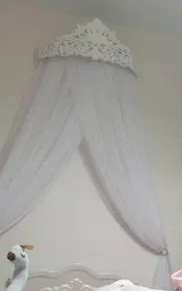 تاج و تور بالای تخت کودک
