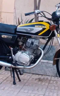 شهاب ۱۲۵ مدل۸۳  سالم