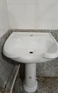 مبل و سرشور آرایشگاه